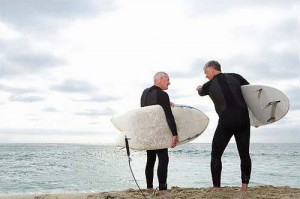 surfistas-idosos-abre