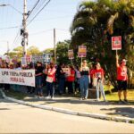 PROTESTO à saída do Rio Tavares une população e servidor público