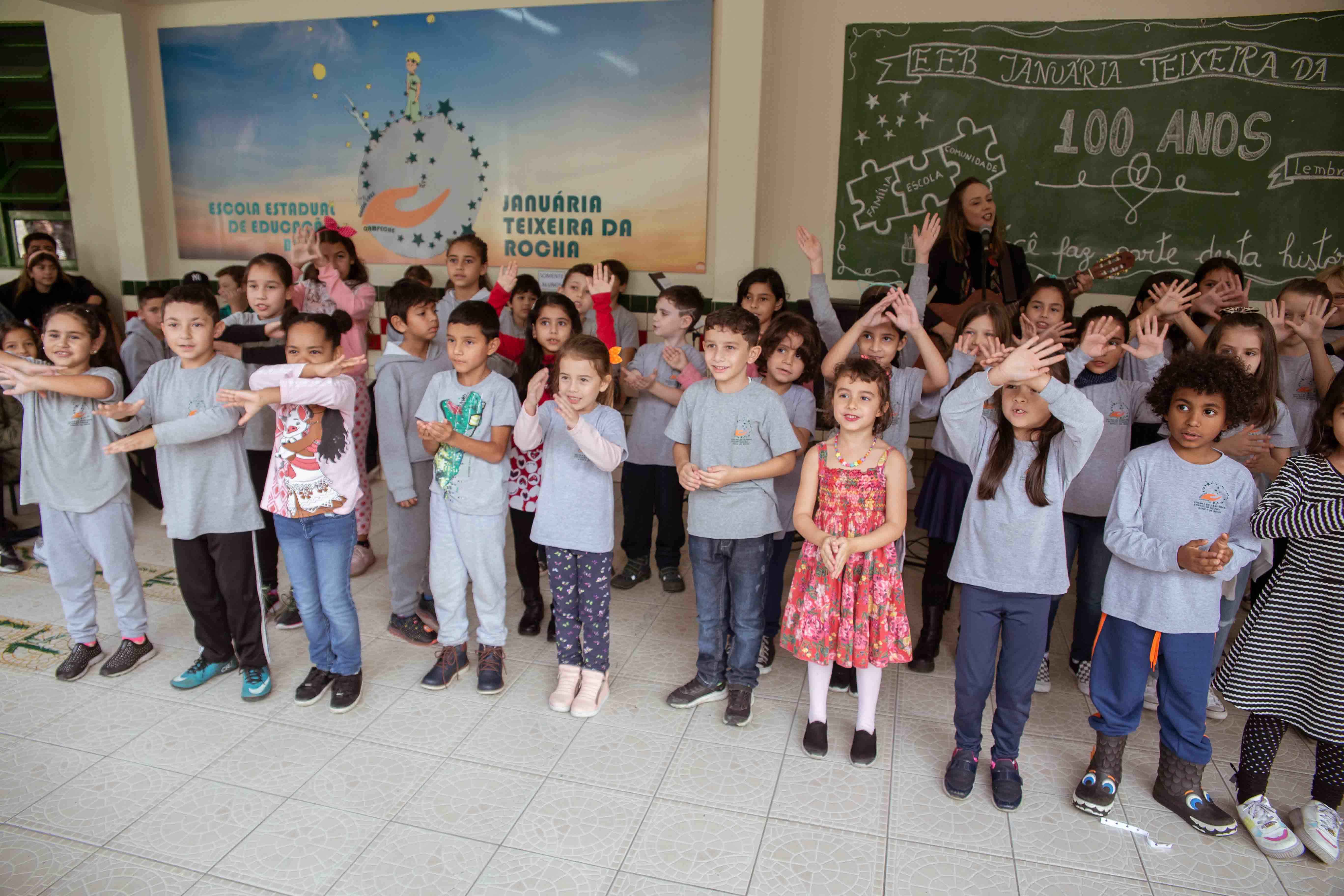 MAIS antiga escola local, Januária Teixeira da Rocha festeja 100 anos