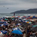 VERÃO quente atrai mais turistas e garante ótima temporada no Sul
